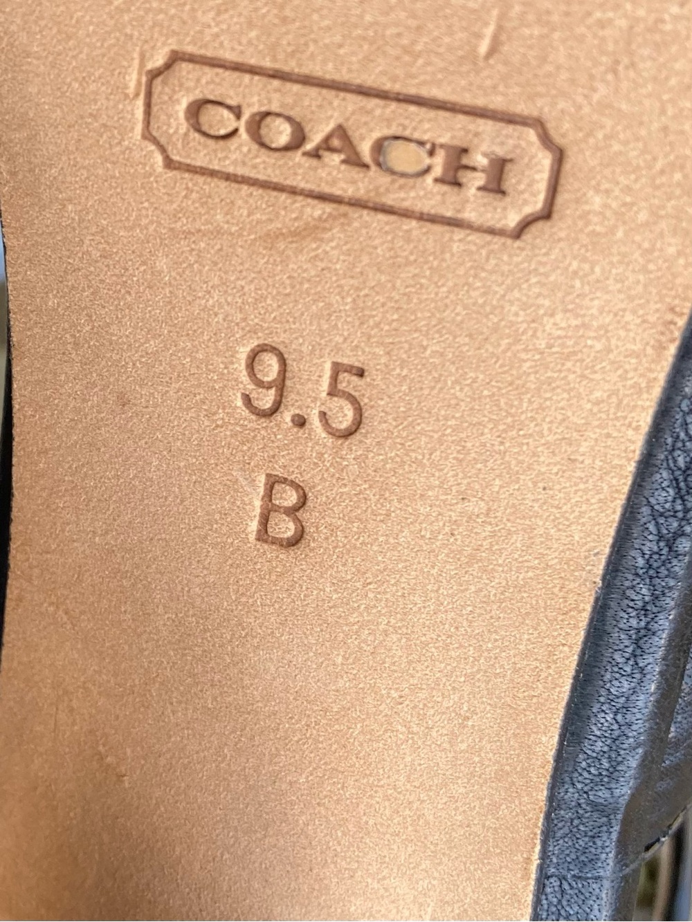 FINAL PRICE Women’s Coach TAMARAH Black Leather Heels Turn-Lock Size 9.5 - Picture 7 of 7